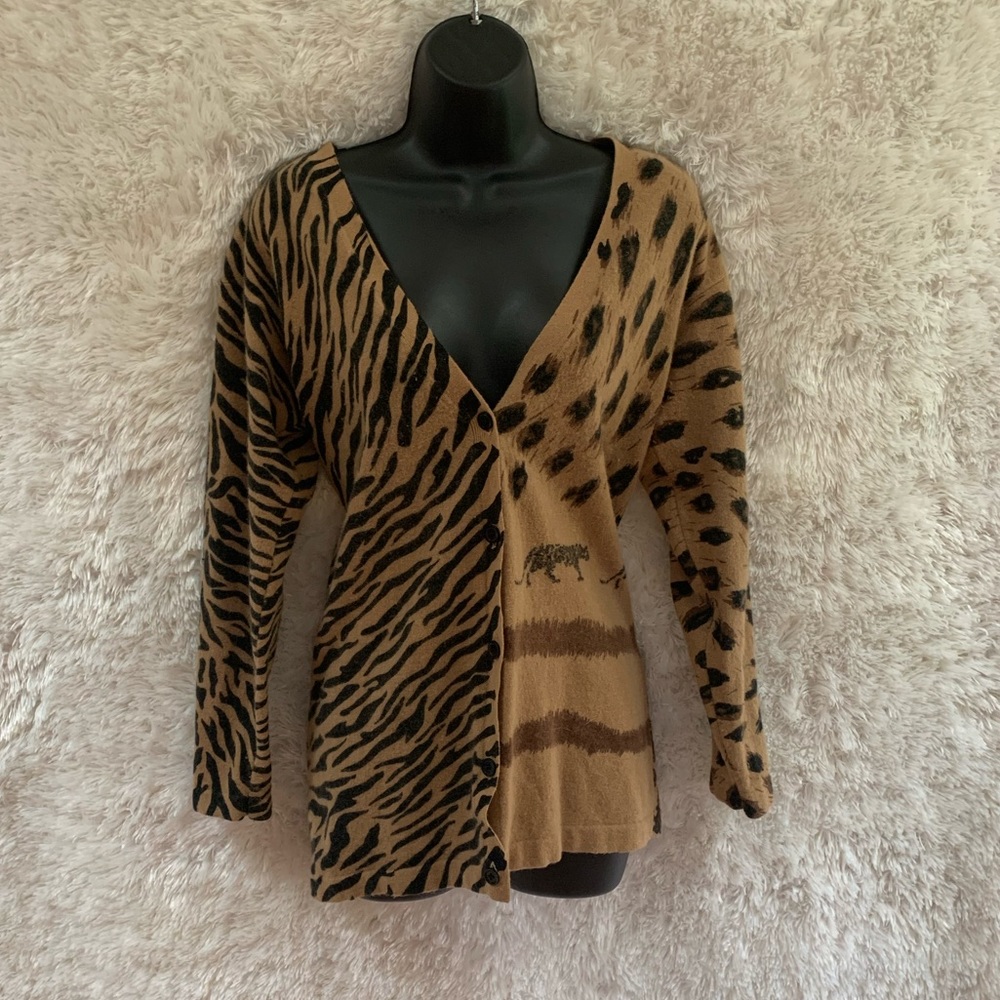 Vintage Nouveau Monde Angora Hair/LambsWool Blend Button Down Sweater!